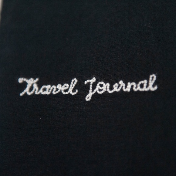 Print Fresh Fabric Travel Journal 10-Day Itinerary in Black - Picture 2 of 8